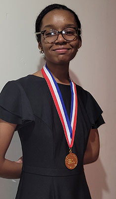 Layla Handy Headshot